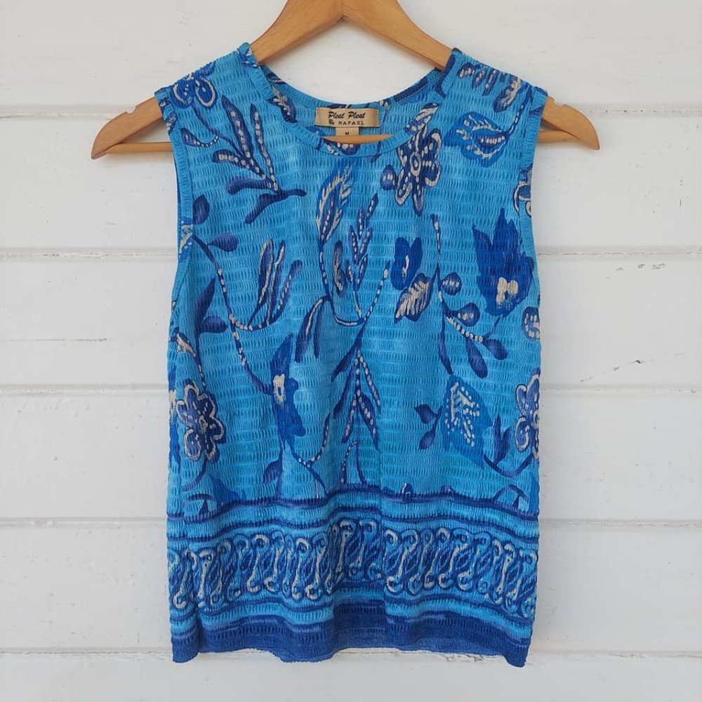 Vintage Blue Floral Sleeveless Crinkle Scrunched Stretchy Top Size Medium